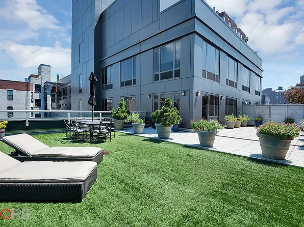 305 W 16th St APT 6E, New York, NY 10011