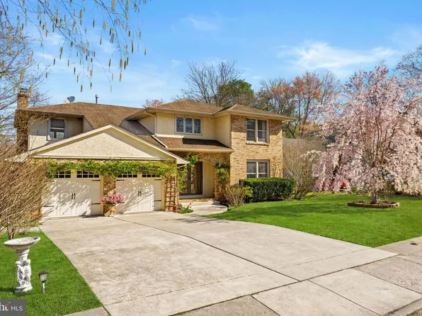 200 Wm Feather Dr, Voorhees, NJ 08043