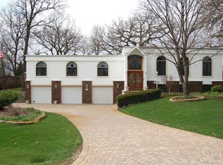 22W398 Hillcrest Ter, Medinah, IL