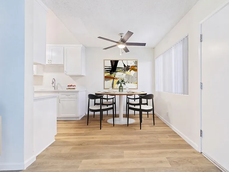 Woodman Apartments — Photo 3