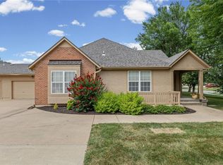 15171 S Symphony Dr Suite 3002, Olathe, KS 66062