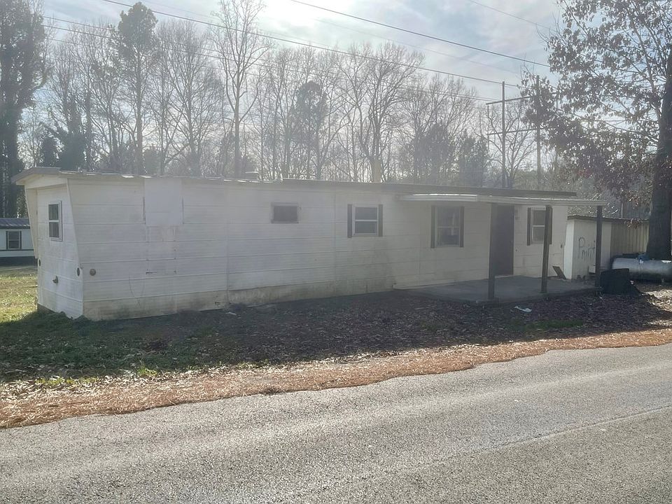 2nd image of 240-260 Hester Cir