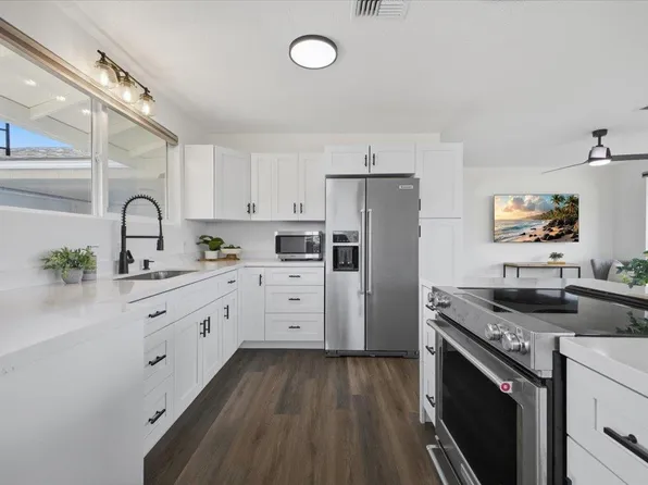 101 Ulana St #B, Makawao, HI 96768