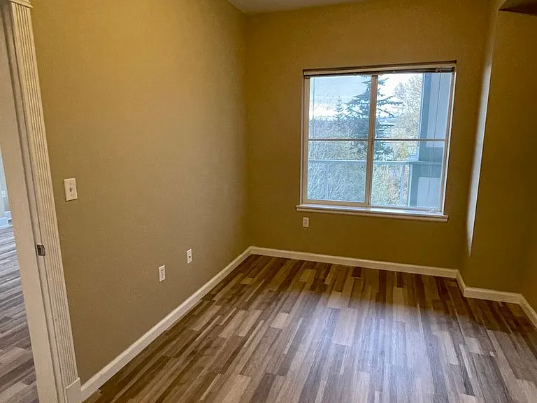 251 W Bakerview Rd #405 — Photo 16