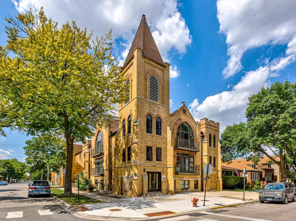 3556 S Seeley Ave #202, Chicago, IL 60609