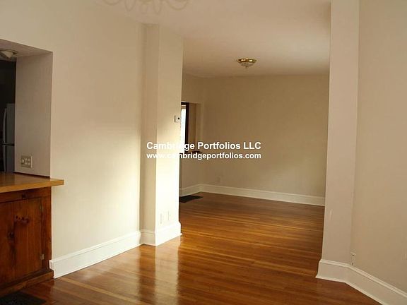 3rd image of 112 Magoun Ave