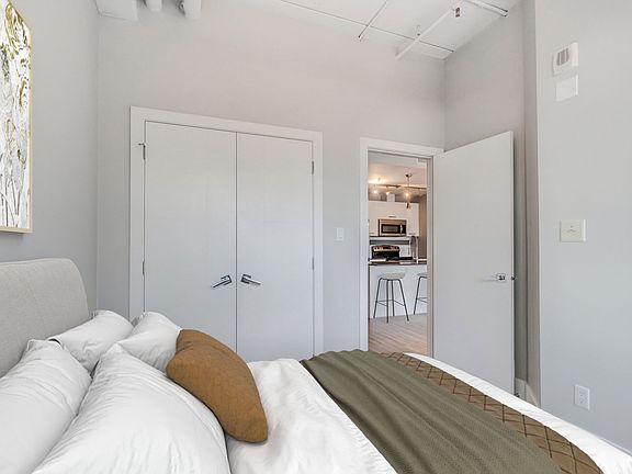 5th image of 1010 1st St SW #1558665
