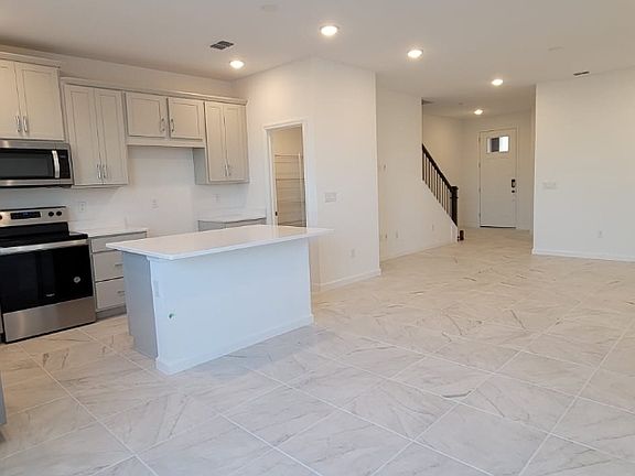 3rd image of 728 Spring Palms Loop