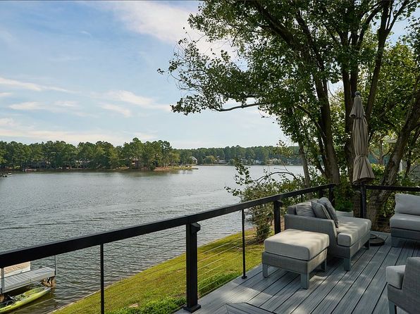 4 Westlake Pointe Dr