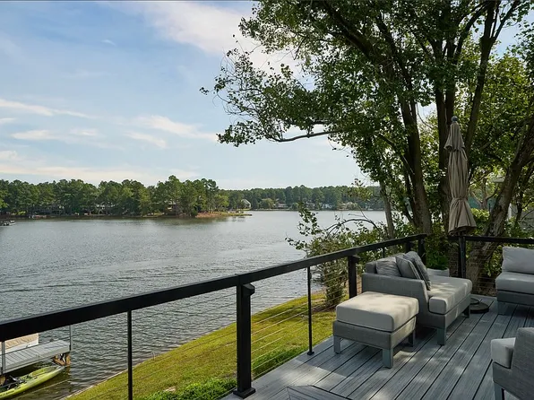 4 Westlake Pointe Dr, Pinehurst, NC 28374