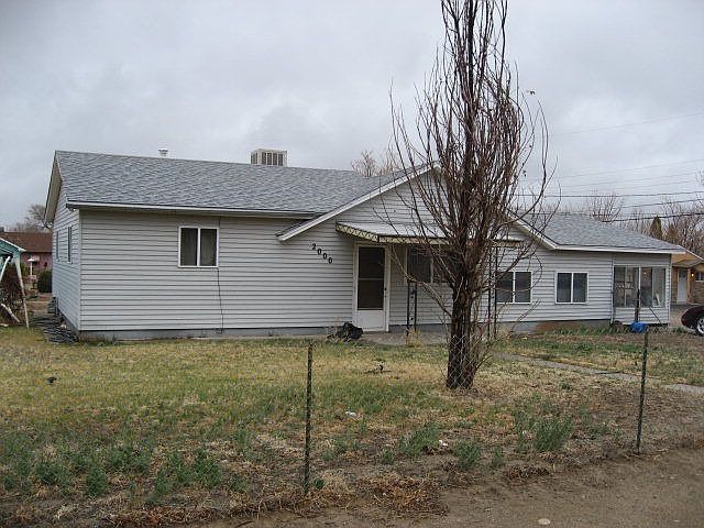 2nd image of 2000 E 9th St
