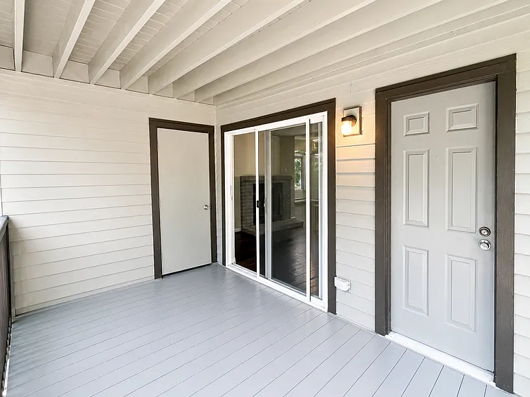 14638 NE 80th Pl — Photo 10