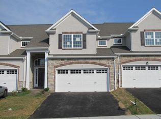 136 River Birch Dr, Lititz, PA 17543