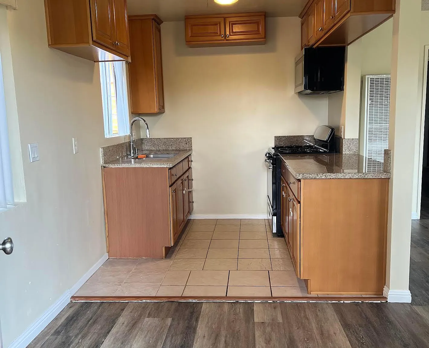 2308 Clark Ln — Photo 4