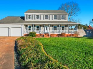 905 Berkely Ct, Chesapeake, VA 23322