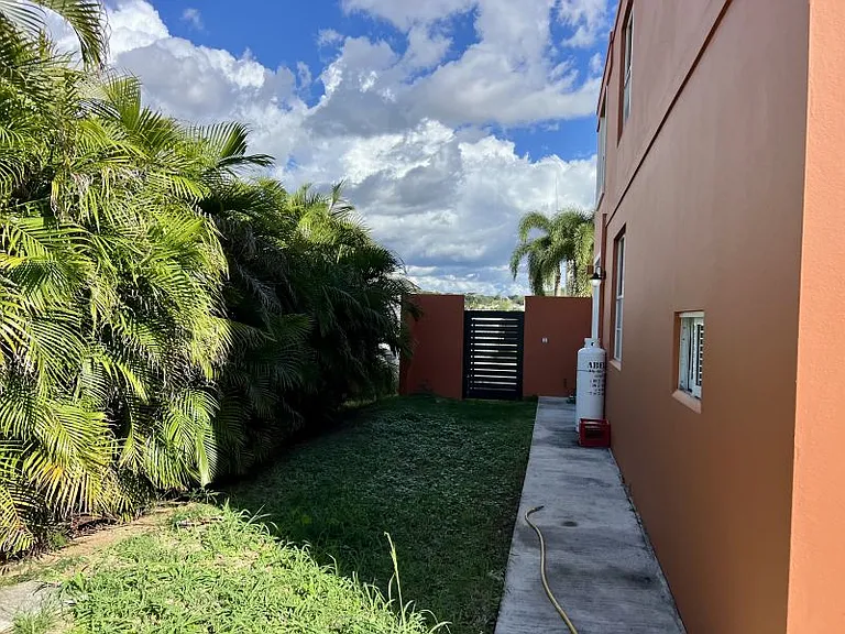 Mansiones en Paseo de Reyes #6 Calle Rey Luis — Photo 9