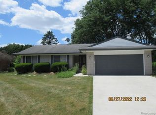 22621 Brook Forest Rd, Novi, MI 48375