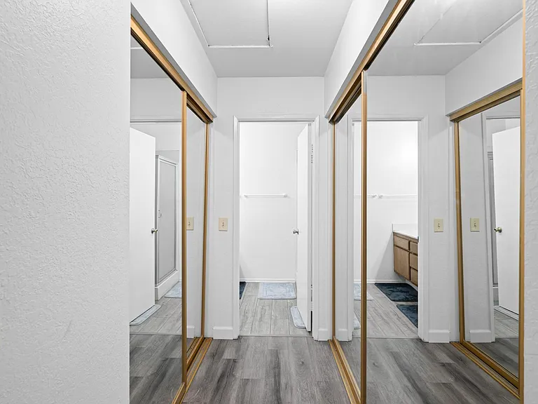12168 Mount Vernon Ave — Photo 11