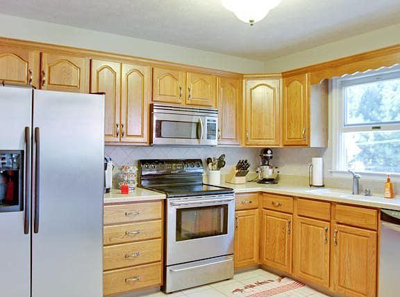 4th image of 805 Sugar Maple Ln