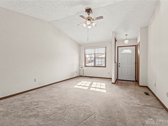 2nd image of 1856 Carol Dr