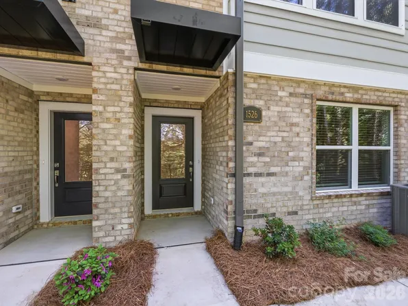 1526 Lithium Ln, Charlotte, NC 28211