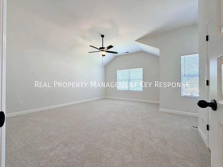 245 Holywell Dr #98 — Photo 14