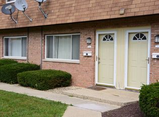 825 Richard St UNIT B, Aurora, IL 60506