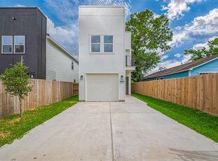 7307 W Knoll St, Houston, TX 77028