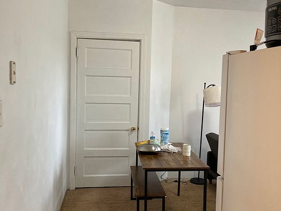 4th image of 5819 Bartlett St APT 6