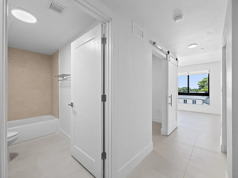 Cauley Residences by Trion Living — Photo 36