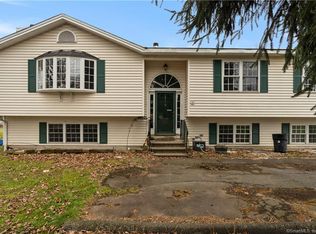 24 Warner Rd, North Haven, CT 06473