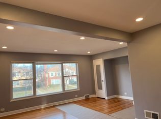 3048 Central St #1, Evanston, IL 60201