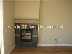 3rd image of 100 Park Ave W APT 2003