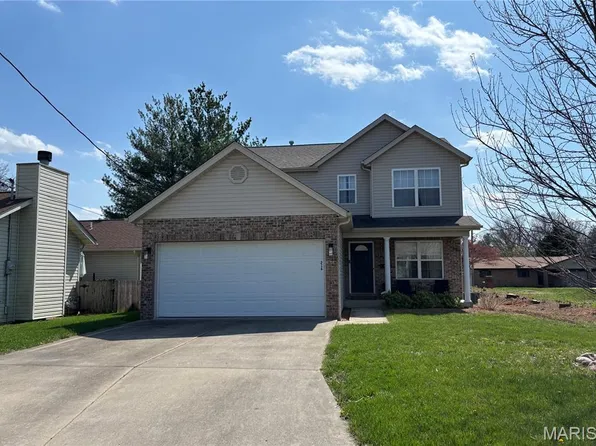 216 W Harrison St, Millstadt, IL 62260