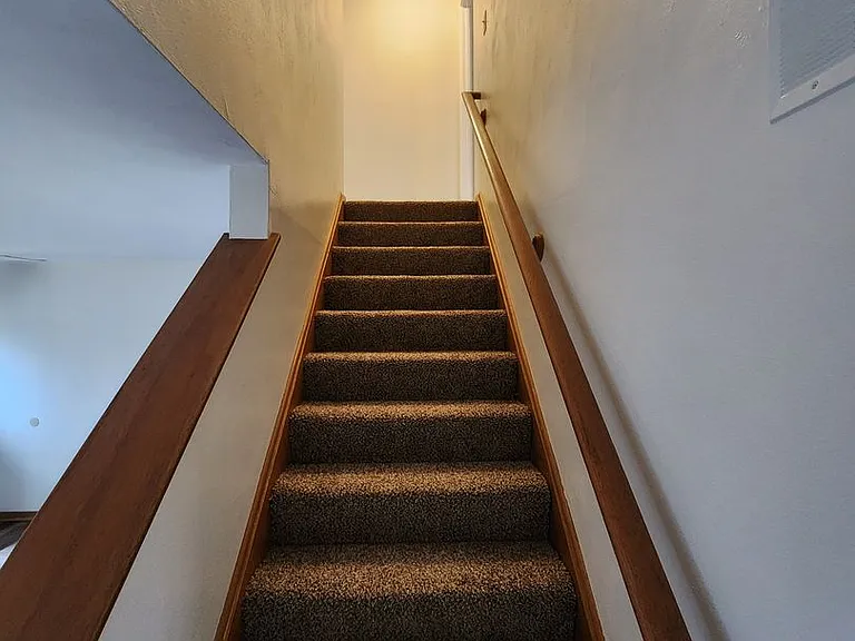 1009 34th Ave — Photo 7