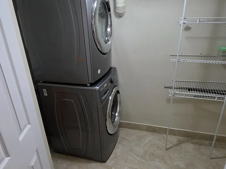 187 Septonne Ave #LOWER LEVEL — Photo 23