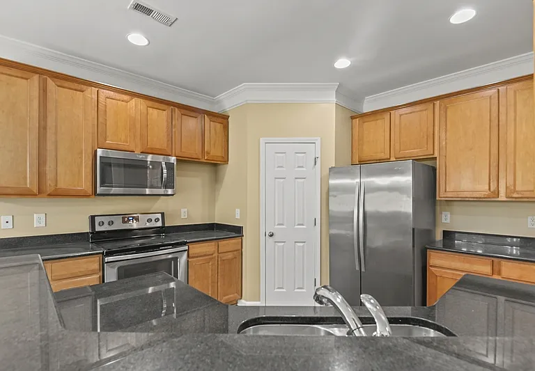 363 Sanctuary Park Dr — Photo 8