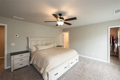 819 Ash St — Photo 31