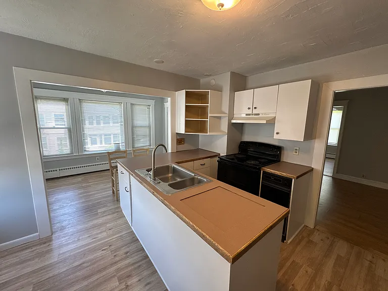 59 Cooper Ave #1F — Photo 8
