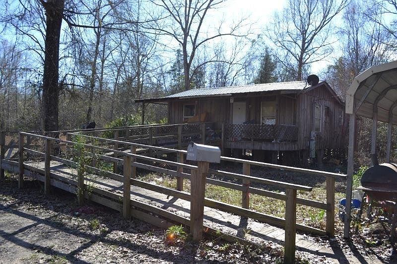 1st image of 411 County Road 4045