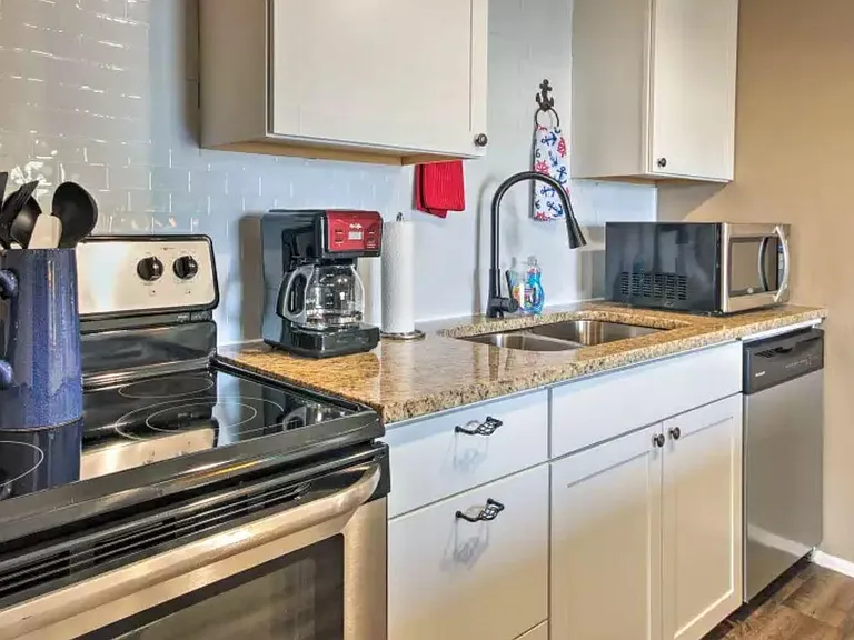 2722 W 49th Ave — Photo 9