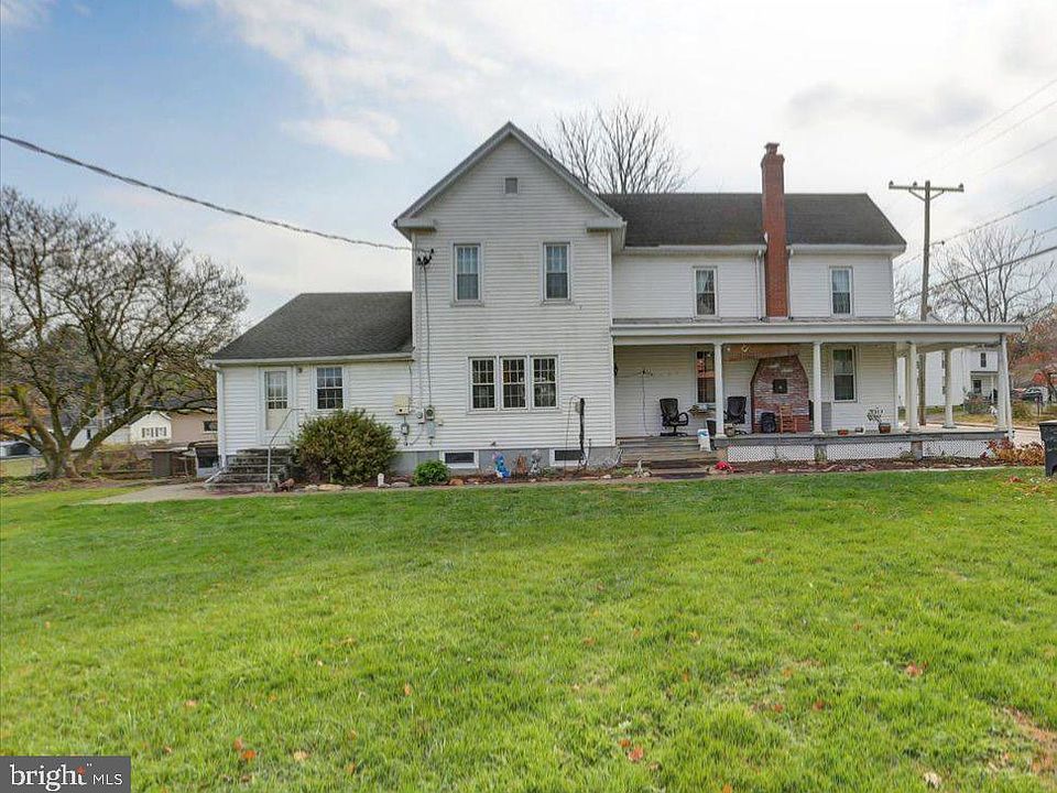 25 S Queen St, Shippensburg, PA 17257 | MLS #PACB2025874 | Zillow