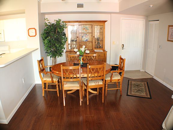 4th image of 630 S Sapodilla Ave APT 518