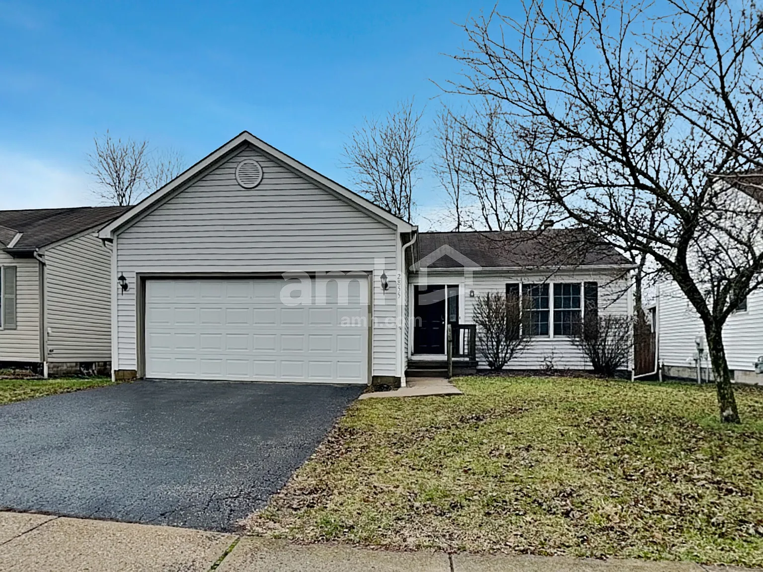 3 bed, 2.0 bath, 1192 sqft, $2,010 — Photo 1
