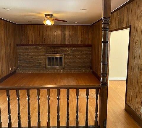 5th image of 3680 Kensington Dr