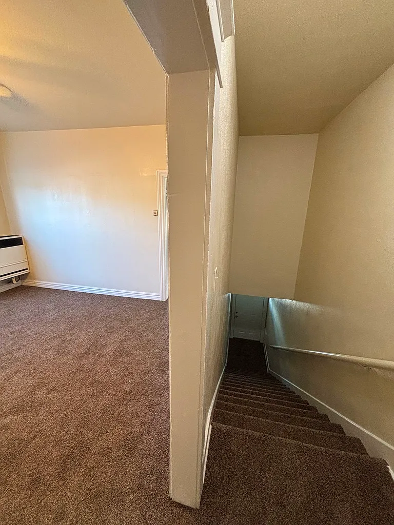 2 bed, 864 sqft, $2,900 — Photo 3