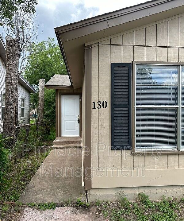 1st image of 130 E 11th St