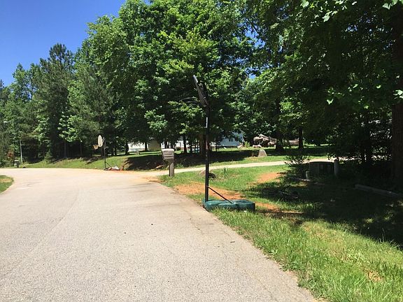 4th image of 7029 Southern Ct