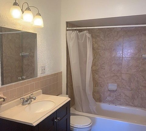 3rd image of 1469 Hertel Ave APT 1
