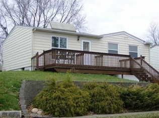 724 W 57th St, Davenport, IA 52806